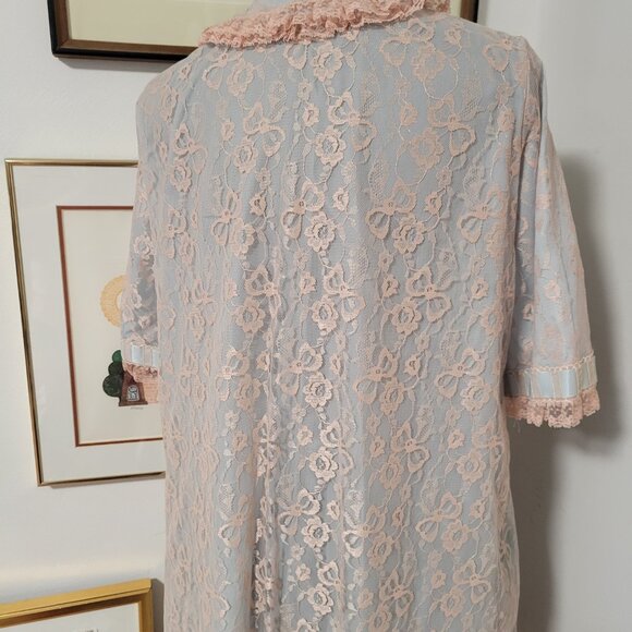 Saks Fifth Avenue Blue and Pink Lace Dressing Gown - Picture 6 of 7